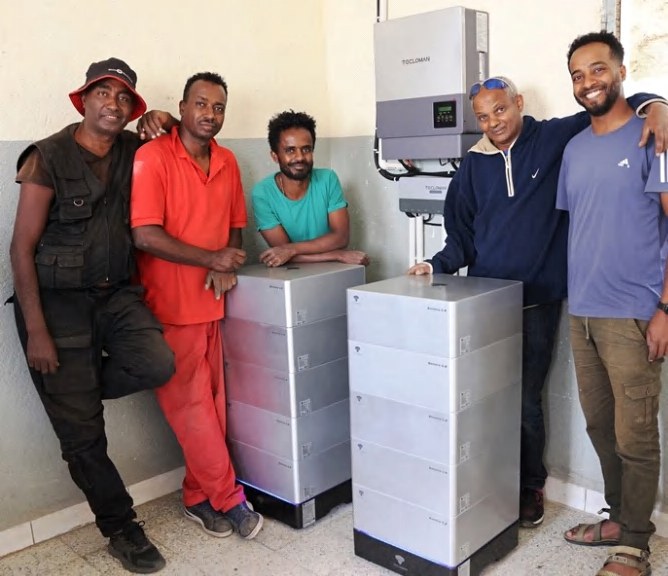 Tecloman 5kW 25kWh energy storage project team in Eritrea